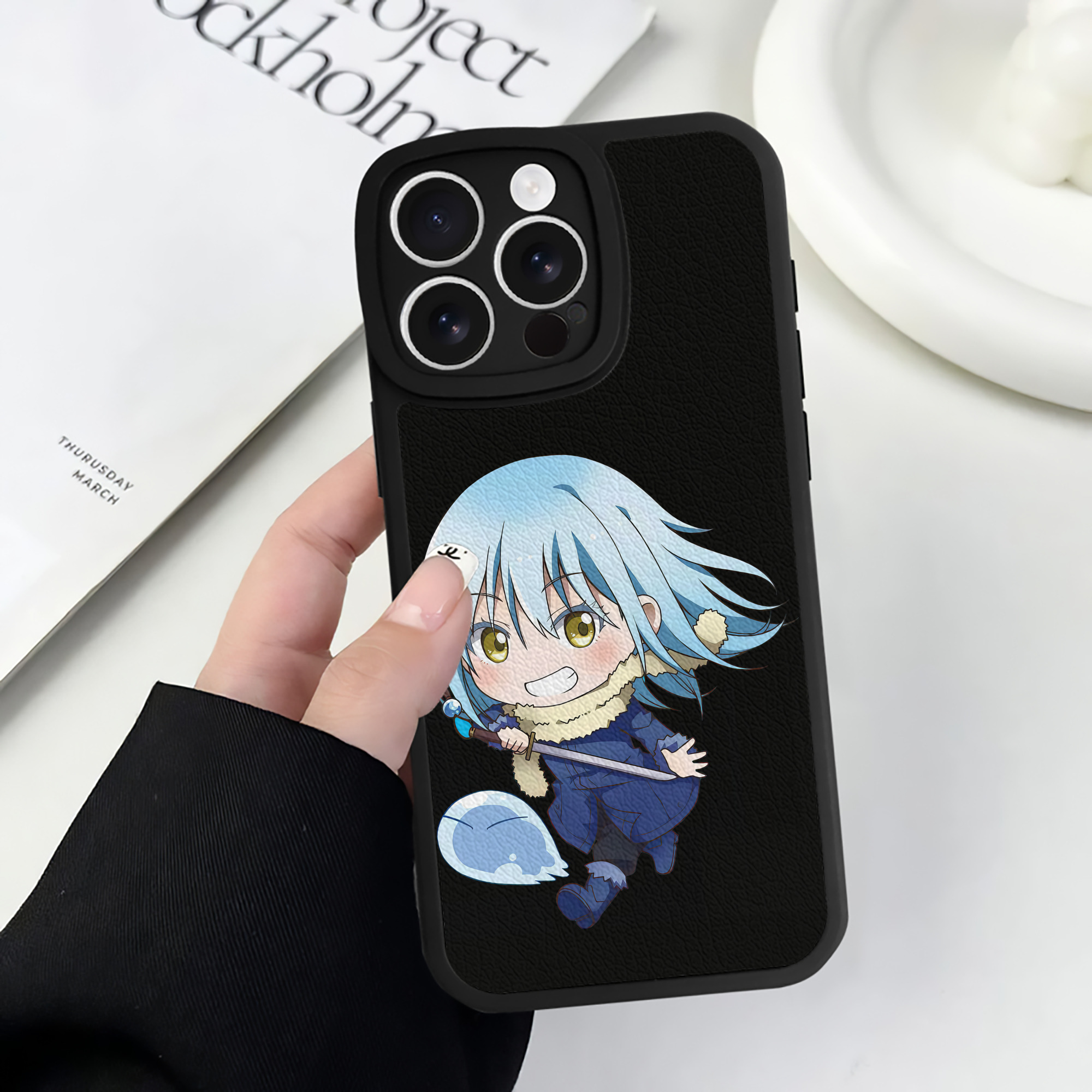 （画像用） 転スラ Regarding Reincarnated to Slime 【iPhone 16シリーズ対応】シリコンスマホケース（レザー調） 材質：シリコン